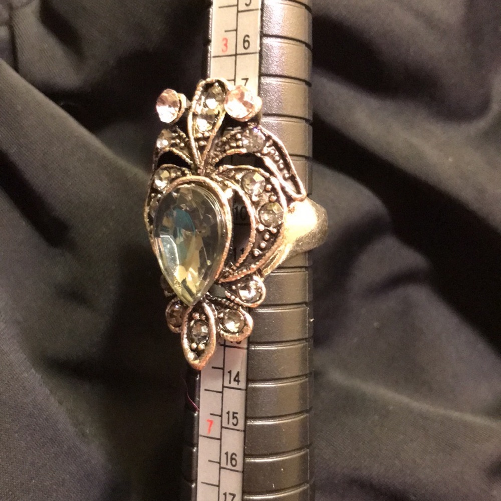Gorgeous Statement Ring Sz 5